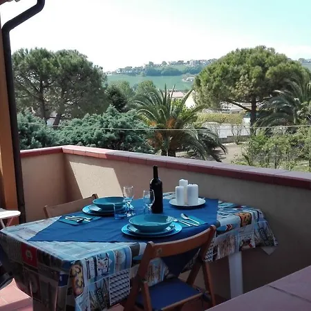 Passione Marinara-comodo Al Mare E Ai Servizi Numana