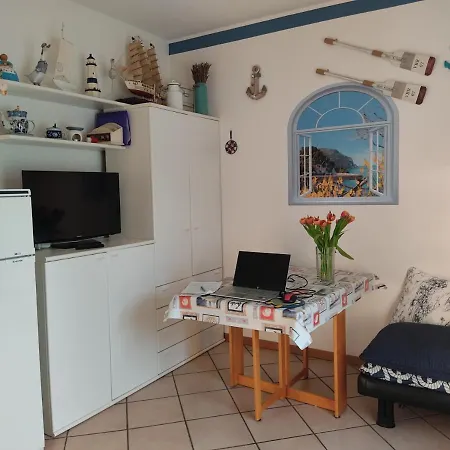 Passione Marinara-comodo Al Mare E Ai Servizi Nyaraló Numana