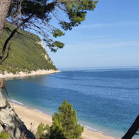 Passione Marinara-comodo Al Mare E Ai Servizi * Numana